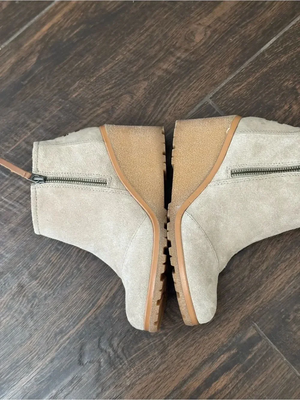 TOMS Avery Wedge Booties in Desert Taupe Suede sz 6.5 EUC NO WEAR